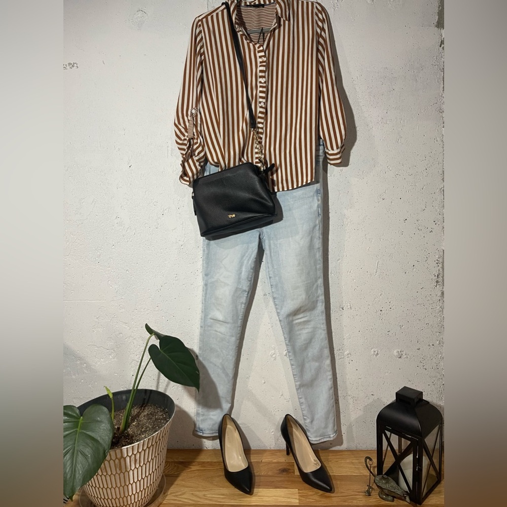 Jane and Delaney Women’s Blouse